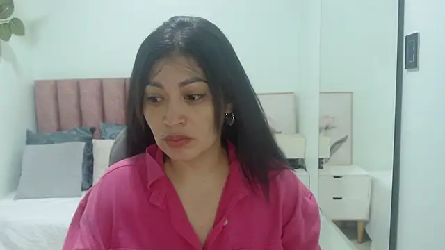 sophia hadid online show from 6, 3, 2026