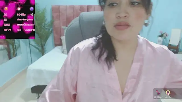 sophia hadid online show from 2, 12, 2025