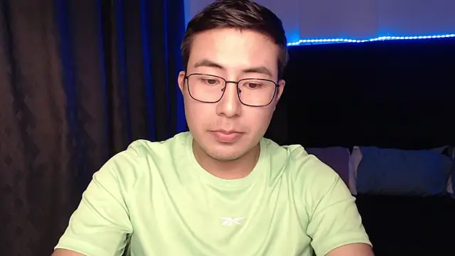 andrewmhilton  online show from 14, 4, 2026