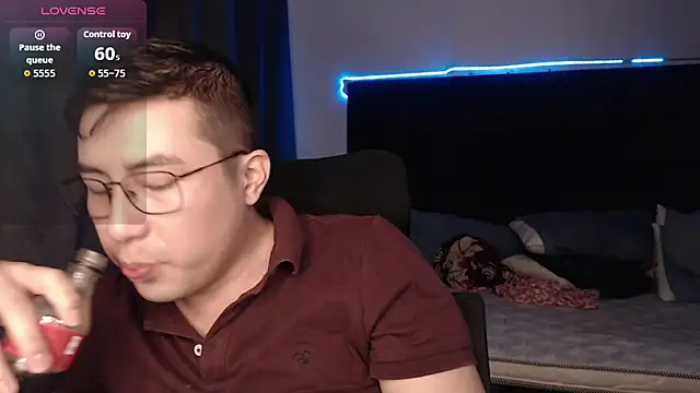 andrewmhilton  online show from 5, 12, 2025