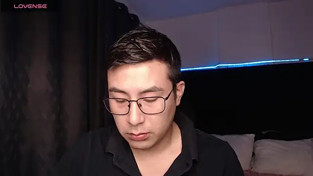 andrewmhilton  online show from 12, 2, 2026