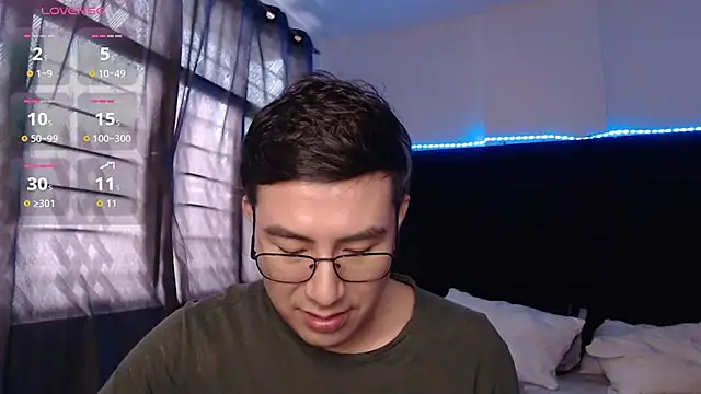 Snapshot of andrewmhilton_ chatting on 16, 6, 2026 andrewmhilton online show from 16, 6, 2026