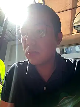 andrewmhilton  online show from 26, 11, 2025