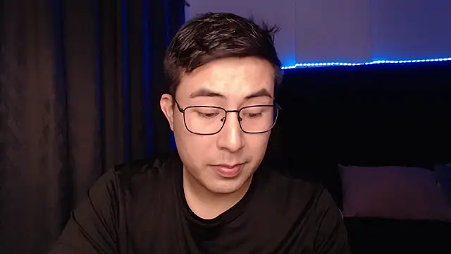 andrewmhilton  online show from 29, 3, 2026