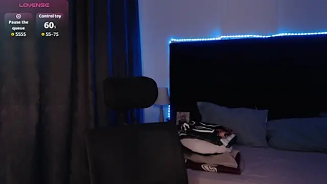 andrewmhilton  online show from 11, 4, 2026