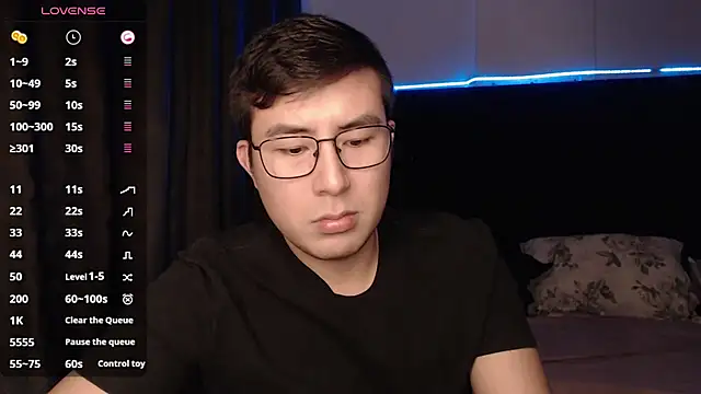 andrewmhilton  online show from 19, 11, 2025