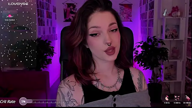 BratzieDarsie online show from 27, 1, 2025