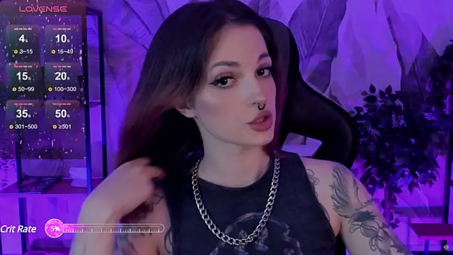 BratzieDarsie online show from 4, 3, 2025