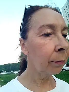 Snapshot of Celine_Faer1 chatting on 15, 6, 2026 Celine Faer1 online show from 15, 6, 2026