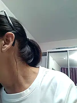 Snapshot of Celine_Faer1 chatting on 2, 7, 2026 Celine Faer1 online show from 2, 7, 2026