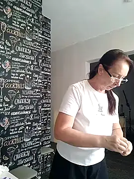 Snapshot of Celine_Faer1 chatting on 17, 6, 2026 Celine Faer1 online show from 17, 6, 2026