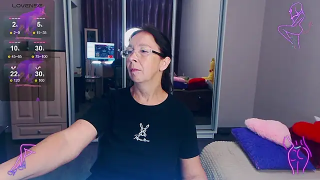 Snapshot of Celine_Faer1 chatting on 12, 6, 2026 Celine Faer1 online show from 12, 6, 2026