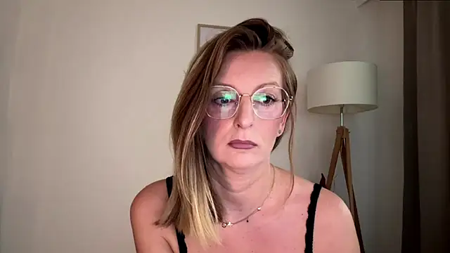 HornyJudith online show from 17, 12, 2025