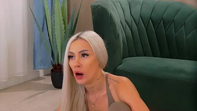 Bailey Rush online show from 15, 11, 2025