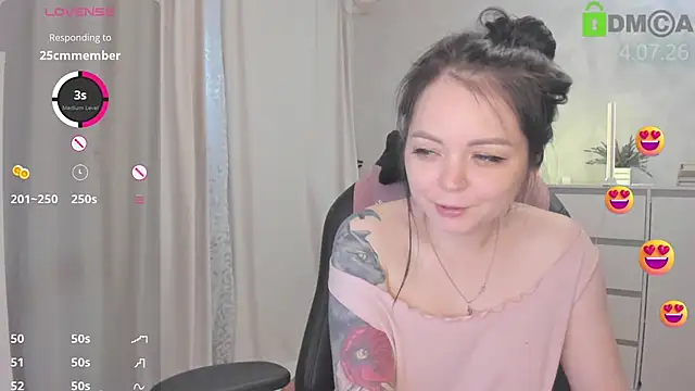 Snapshot of AnnyHoney_ chatting on 4, 7, 2026 AnnyHoney online show from 4, 7, 2026
