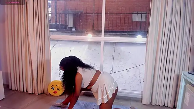 ElizabethBell  online show from 1, 2, 2026