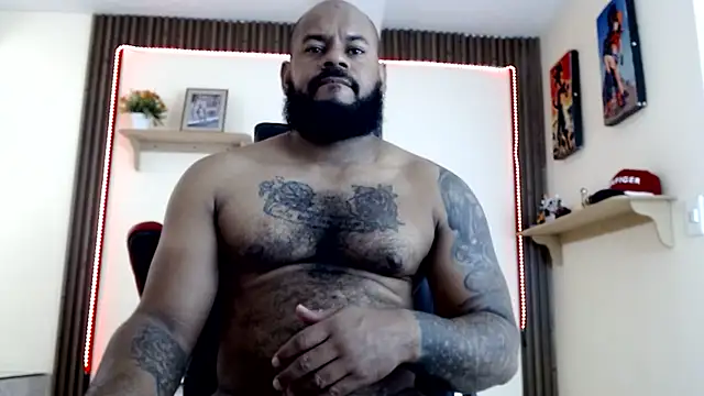 Snapshot of Damian64420 chatting on 2, 7, 2026 Damian64420 online show from 2, 7, 2026