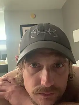 Snapshot of Midwestalpha chatting on 6, 5, 2026 Midwestalpha online show from 6, 5, 2026