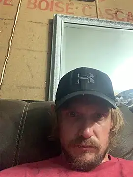 Snapshot of Midwestalpha chatting on 23, 5, 2026 Midwestalpha online show from 23, 5, 2026