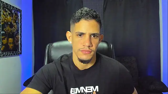 Snapshot of jhonnysnow17 chatting on 8, 11, 2025 jhonnysnow17 online show from 8, 11, 2025