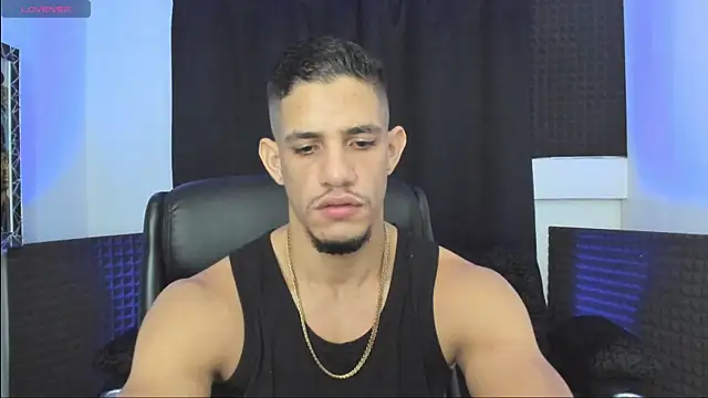 Snapshot of jhonnysnow17 chatting on 7, 6, 2026 jhonnysnow17 online show from 7, 6, 2026