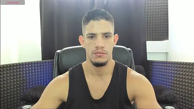 Snapshot of jhonnysnow17 chatting on 1, 6, 2026 jhonnysnow17 online show from 1, 6, 2026