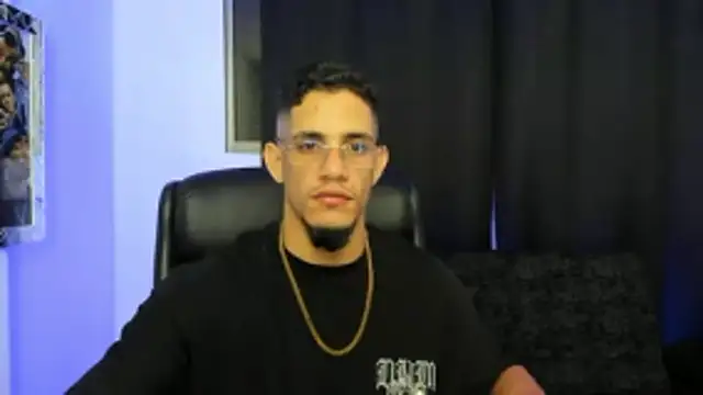 jhonnysnow17 online show from 22, 4, 2026