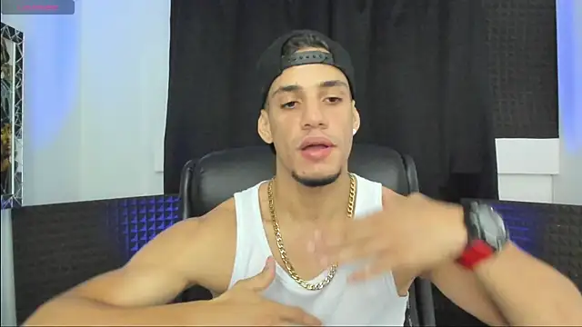 Snapshot of jhonnysnow17 chatting on 13, 7, 2026 jhonnysnow17 online show from 13, 7, 2026