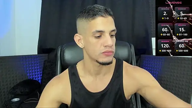 Snapshot of jhonnysnow17 chatting on 22, 7, 2026 jhonnysnow17 online show from 22, 7, 2026