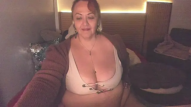 Snapshot of megan_dreamsss chatting on 22, 7, 2026 megan dreamsss online show from 22, 7, 2026