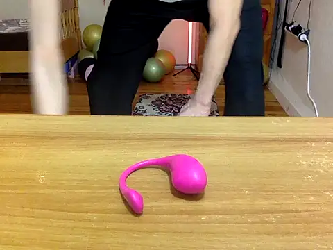 HandsomeAlfie online show from 7, 3, 2026