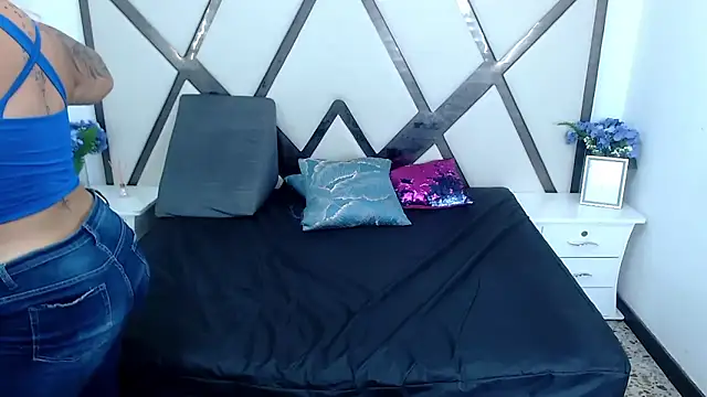 Snapshot of ChloexBigAss chatting on 13, 12, 2024 ChloexBigAss online show from 13, 12, 2024