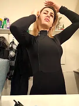 TiffanyMaze online show from 13, 3, 2026