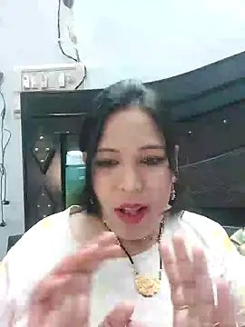 Poojabhabi101 online show from 1, 3, 2025
