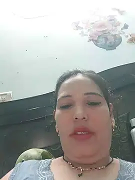 Snapshot of Poojabhabi101 chatting on 14, 7, 2026 Poojabhabi101 online show from 14, 7, 2026