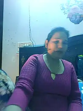 Poojabhabi101 online show from 18, 1, 2026