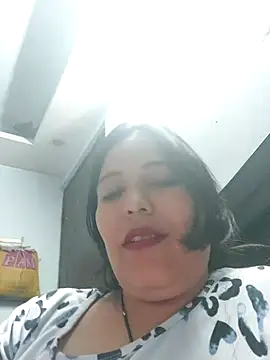 Poojabhabi101 online show from 3, 3, 2026