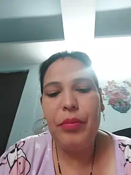 Snapshot of Poojabhabi101 chatting on 13, 6, 2026 Poojabhabi101 online show from 13, 6, 2026