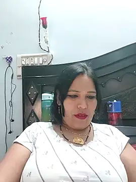 Poojabhabi101 online show from 28, 2, 2025