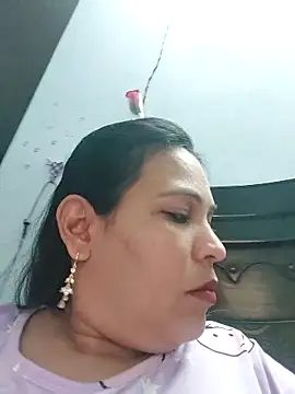 Poojabhabi101 online show from 18, 3, 2025