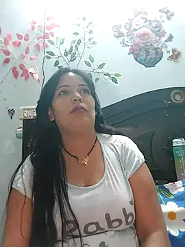 Poojabhabi101 online show from 10, 11, 2025