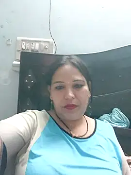 Poojabhabi101 online show from 4, 4, 2026