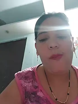 Snapshot of Poojabhabi101 chatting on 15, 6, 2026 Poojabhabi101 online show from 15, 6, 2026