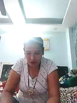 Poojabhabi101 online show from 28, 1, 2025