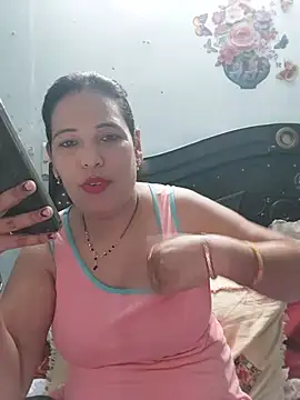 Snapshot of Poojabhabi101 chatting on 15, 7, 2026 Poojabhabi101 online show from 15, 7, 2026