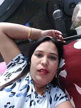 Poojabhabi101 online show from 12, 3, 2025