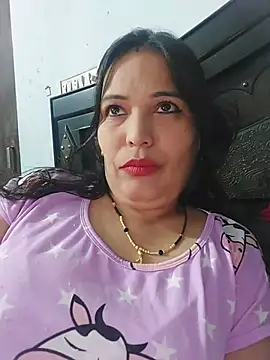 Snapshot of Poojabhabi101 chatting on 19, 6, 2026 Poojabhabi101 online show from 19, 6, 2026
