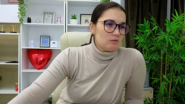 SelineSole online show from 13, 2, 2025