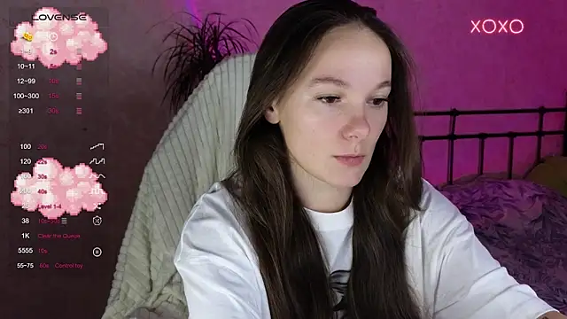 lil luna x online show from 5, 12, 2025