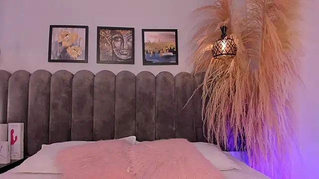 cute  cherry  online show from 10, 4, 2026